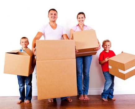 Careful loading of furniture and boxes for an Andstorage move