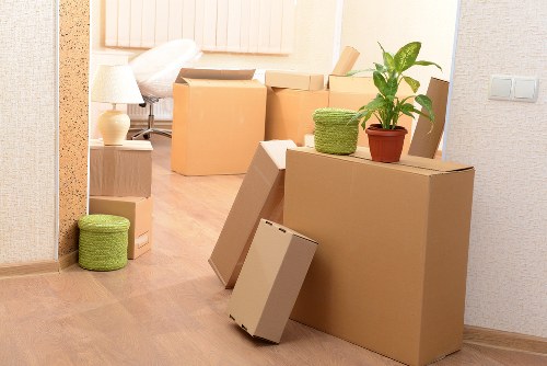 Removal van service for homes and flats in Andstorage